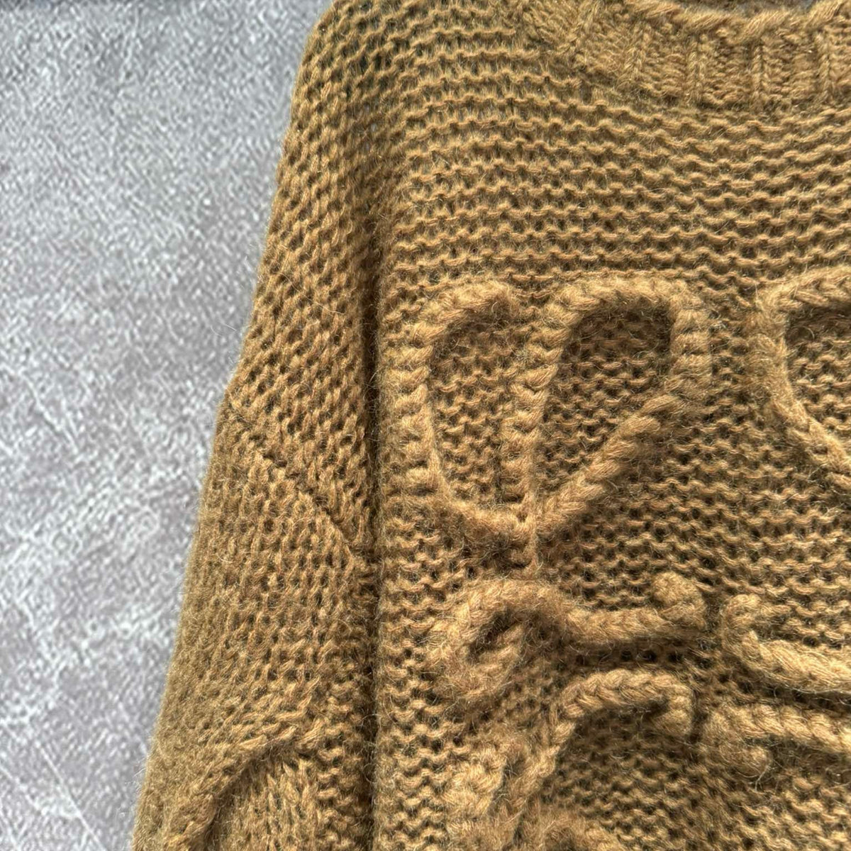 LOEW SWEATER