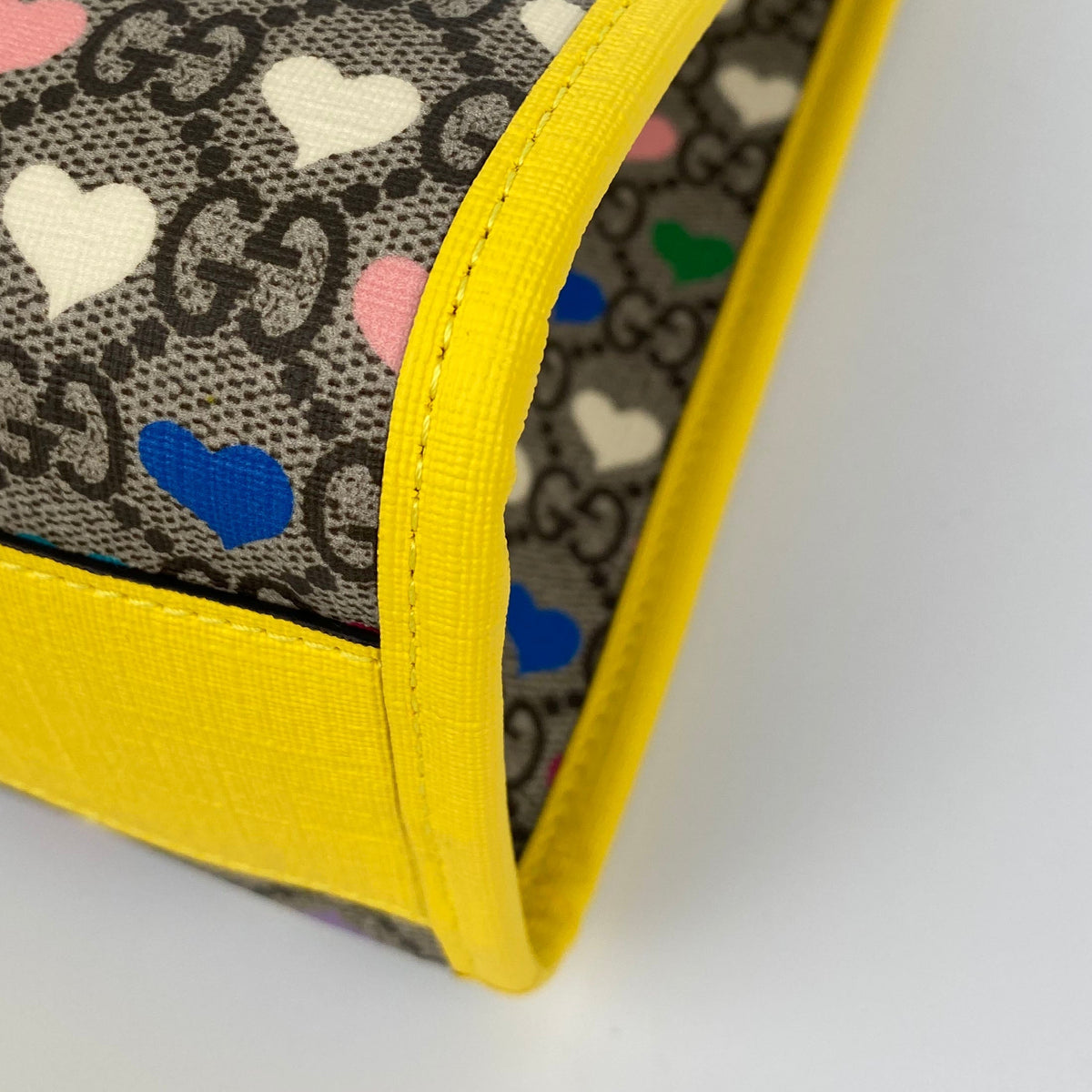 Gucci Beige GG Supreme Heart Print Tote