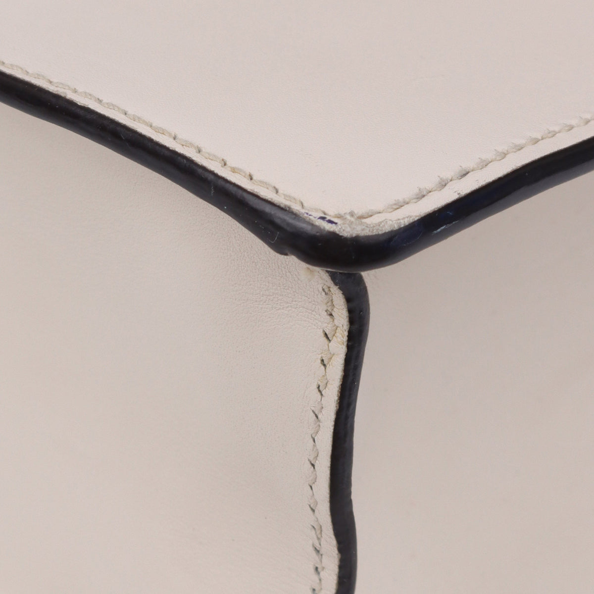 Gucci Small White Sylvie Bag