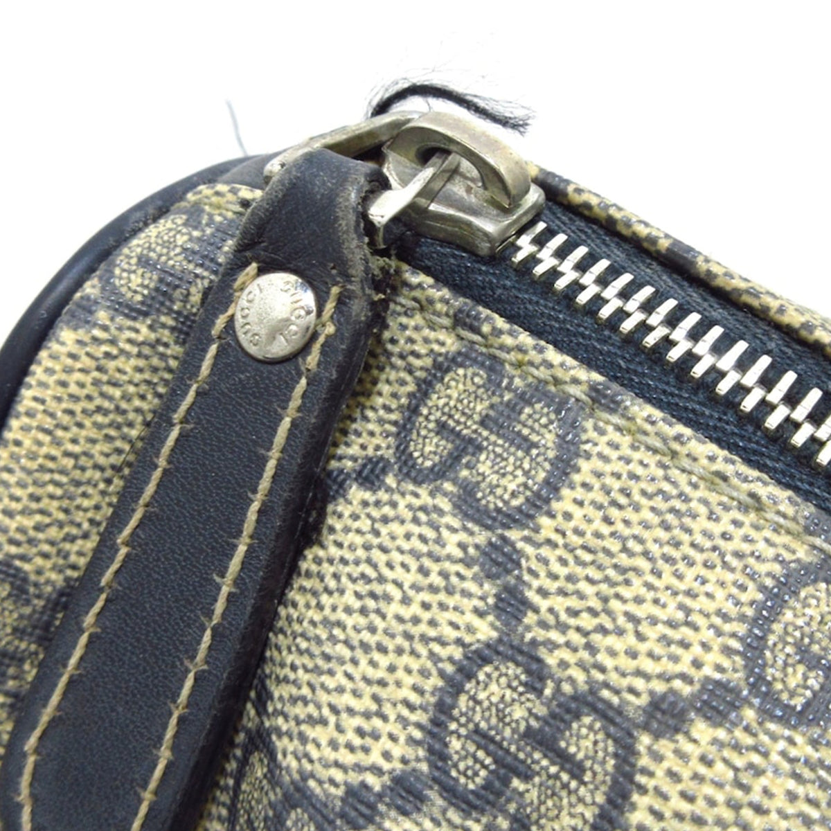 GUCCI GG Supreme Double Pocket Crossbody Crossbody Bag