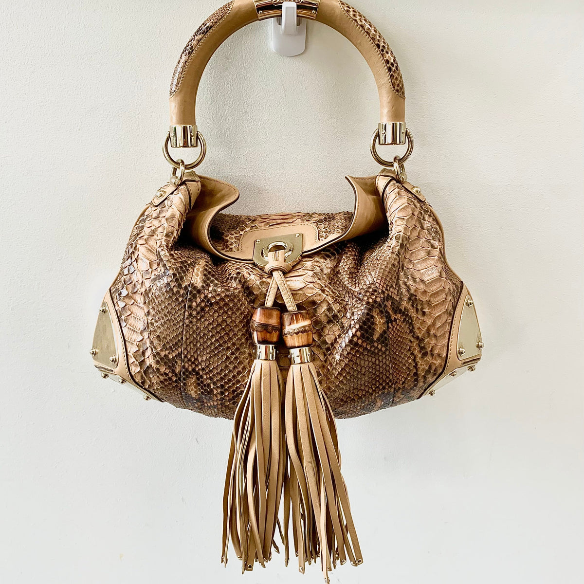 GUCCI BEIGE PYTHON INDY HOBO BAG