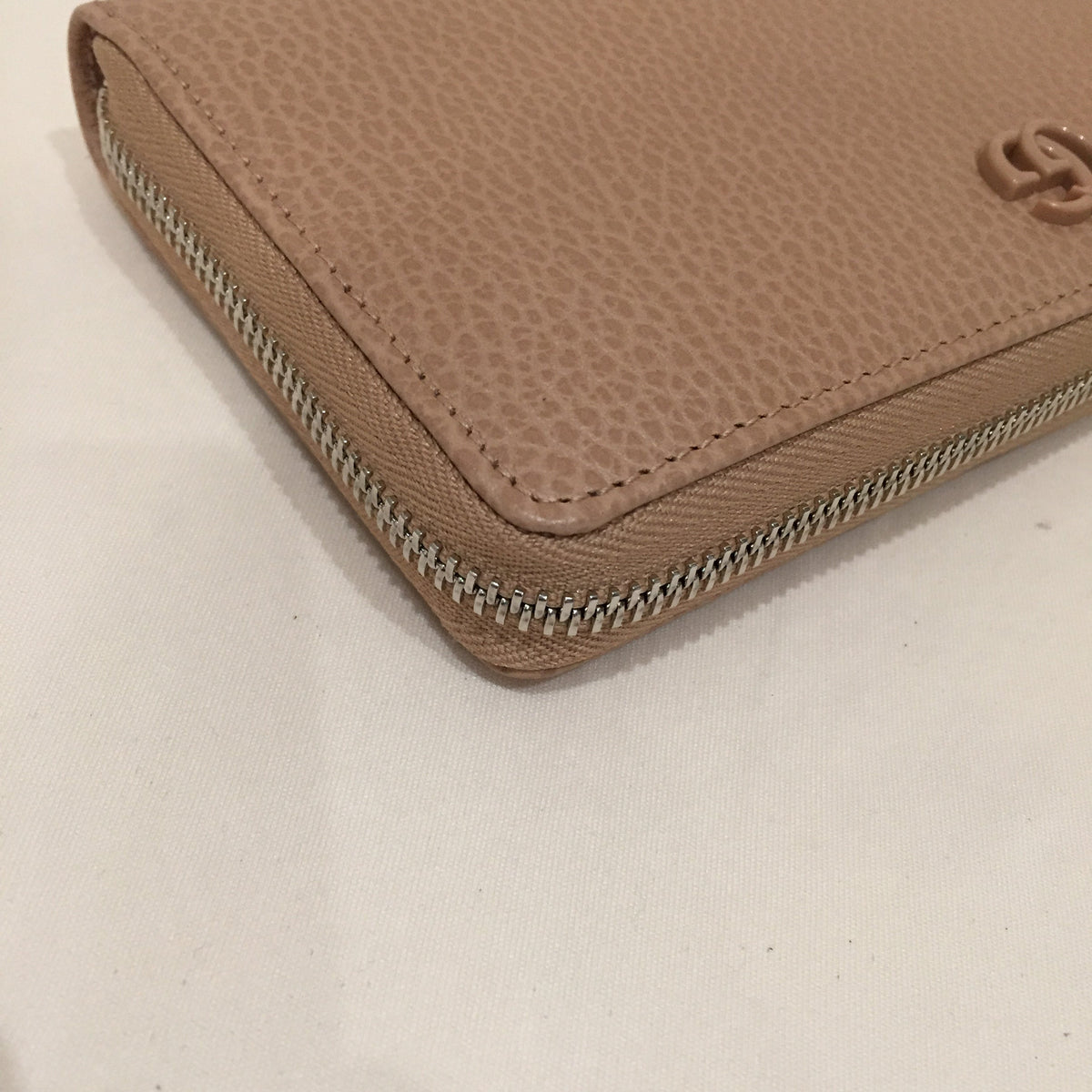 Gucci GG Mocha Beige Leather Zippy Long Wallet Sku# 71977