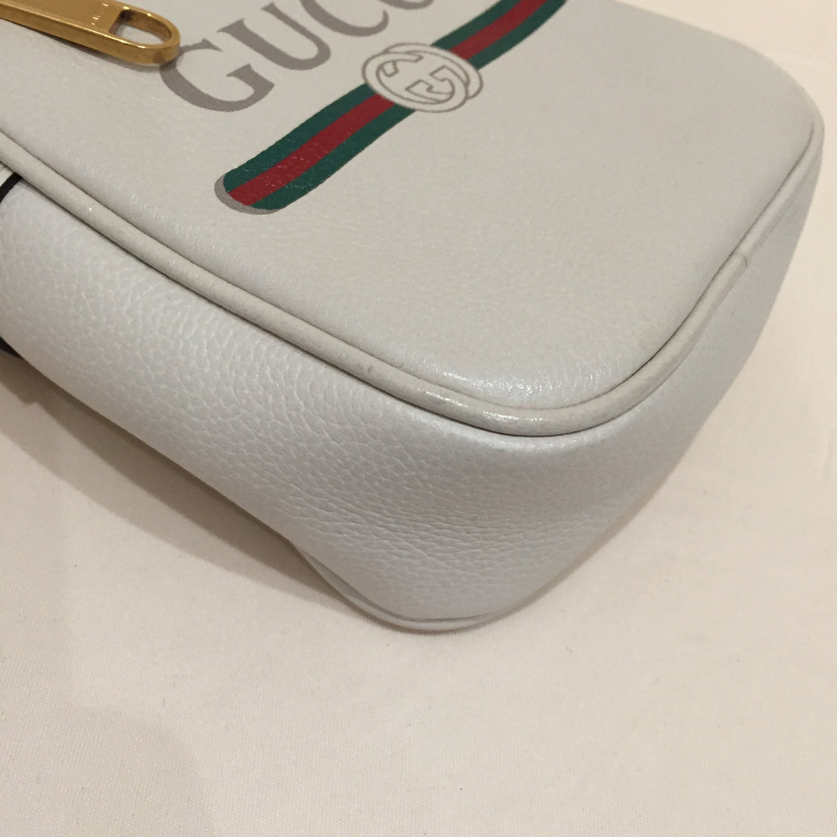 Gucci White GG Leather Messenger Crossbody Bag Sku# 72025