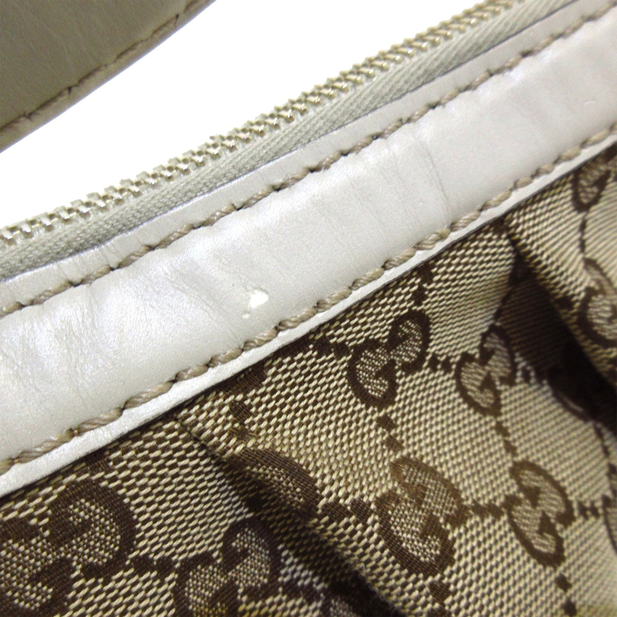 GUCCI GG Canvas Sukey Shoulder Bag
