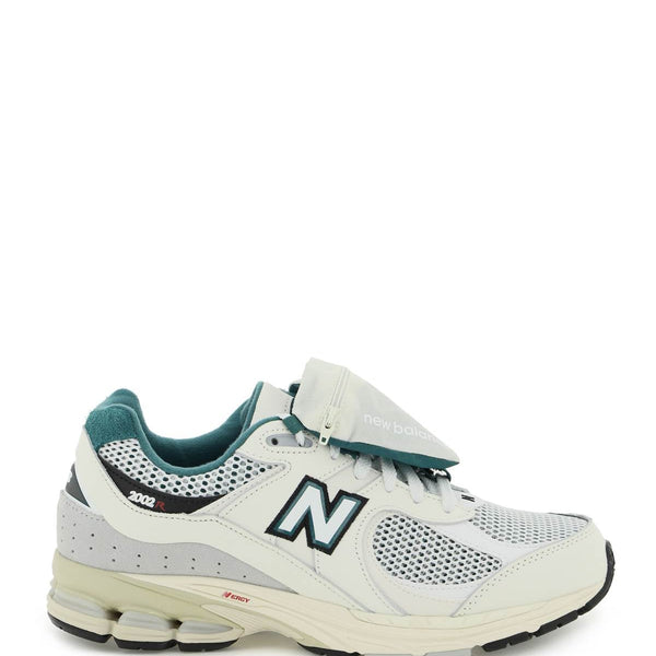 2002R SNEAKERS