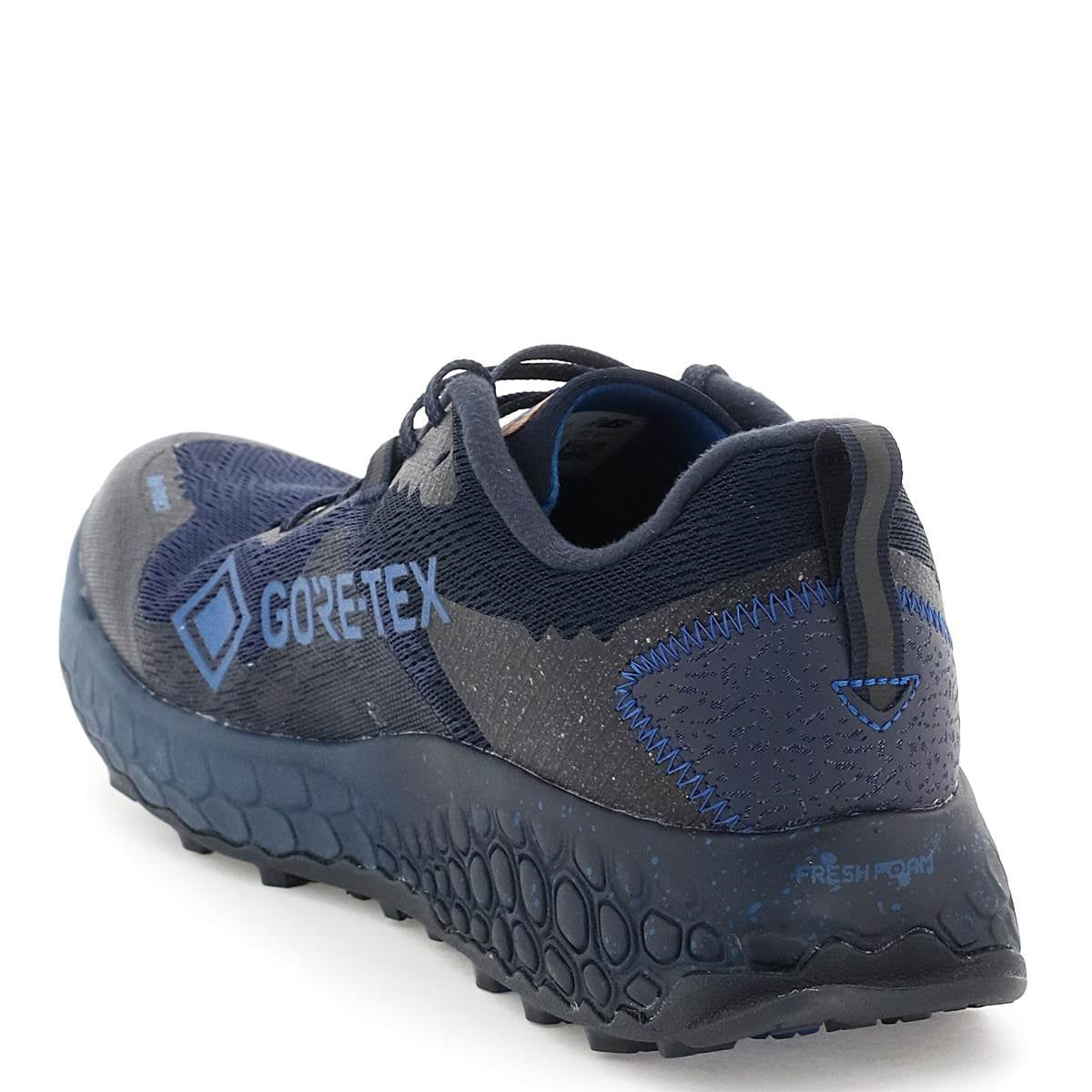 FRESH FOAM HIERRO V7 GTX SNEAKERS