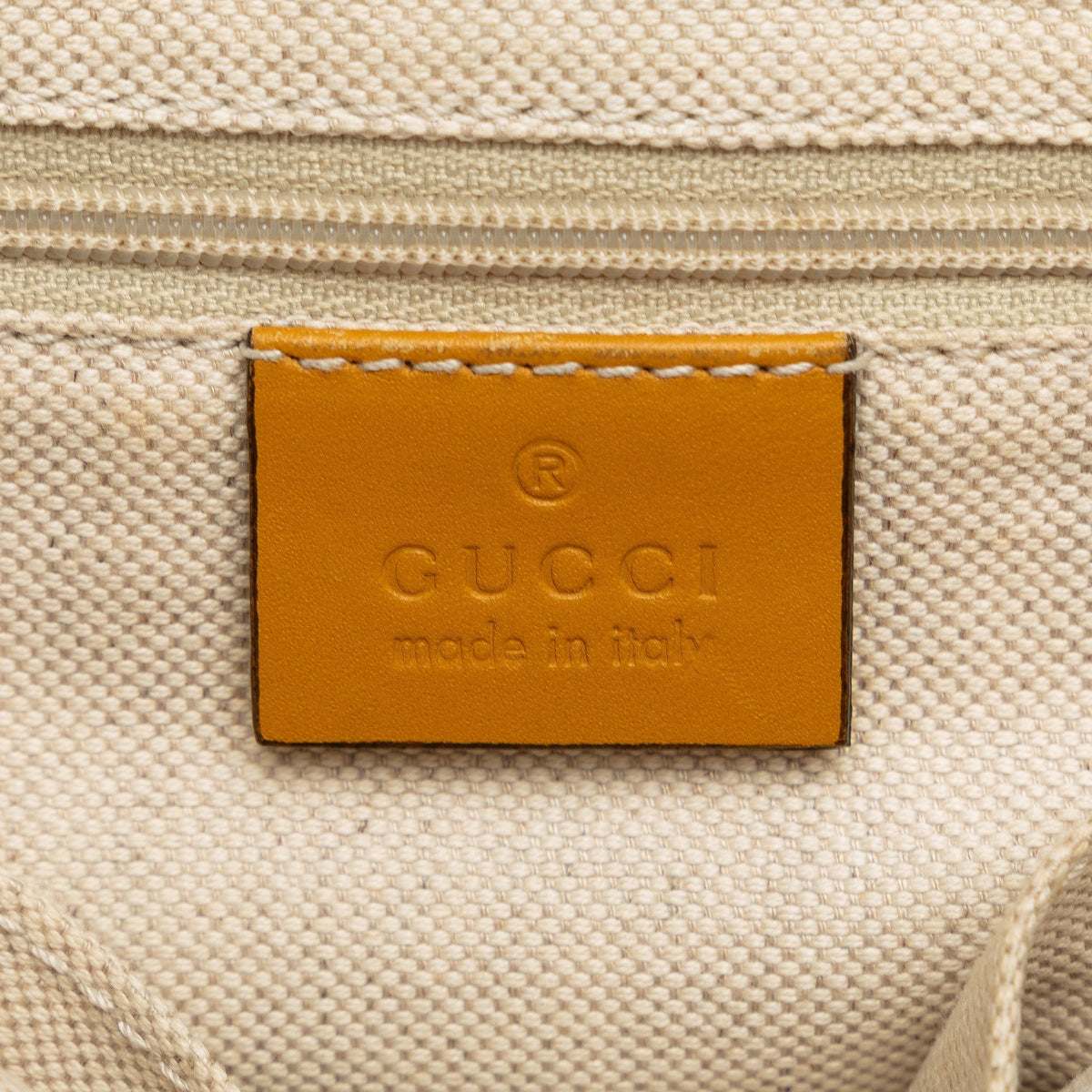 GUCCI GG Canvas Sukey Crossbody Crossbody Bag