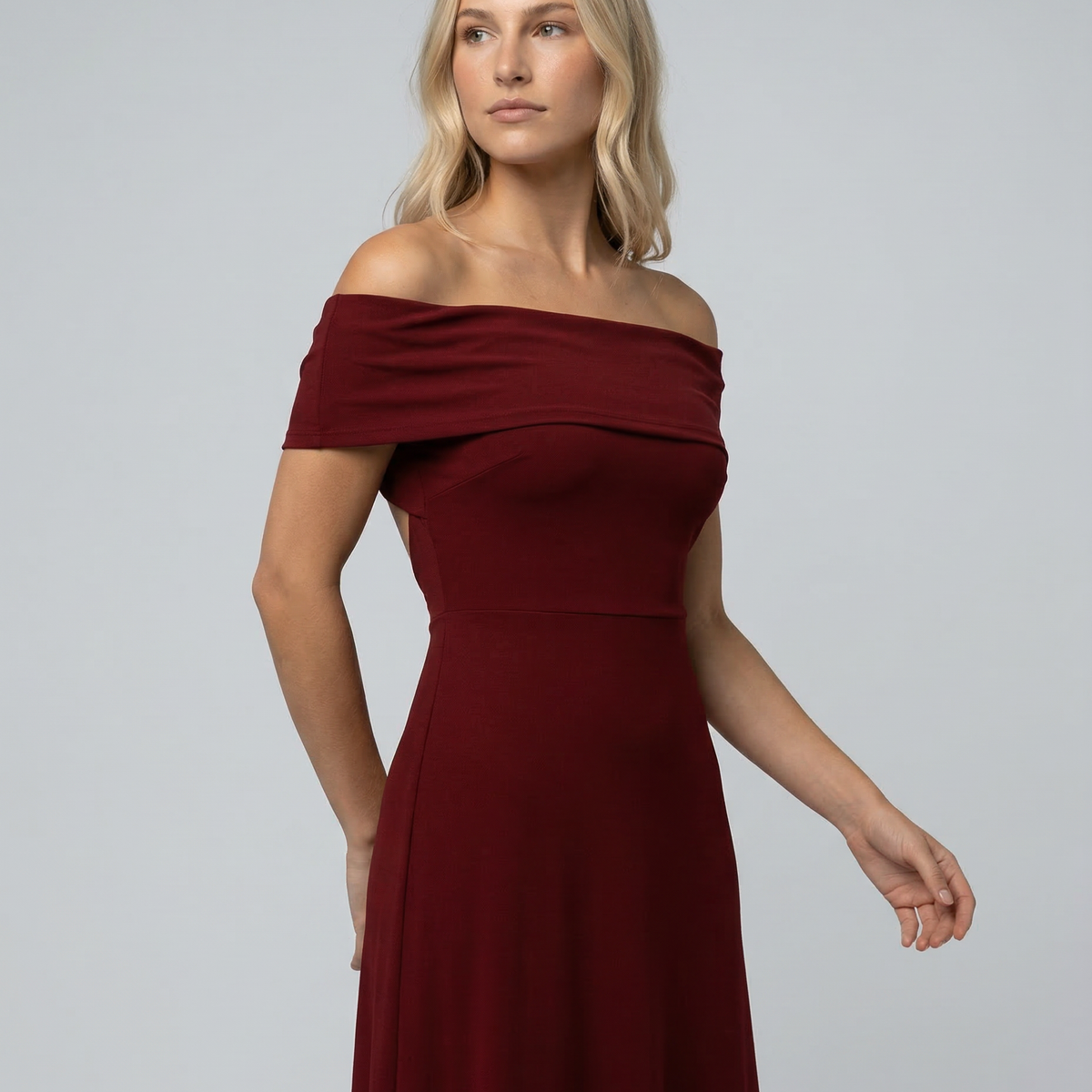 Sophia | Maxi Dress with Off-Shoulder Neckline