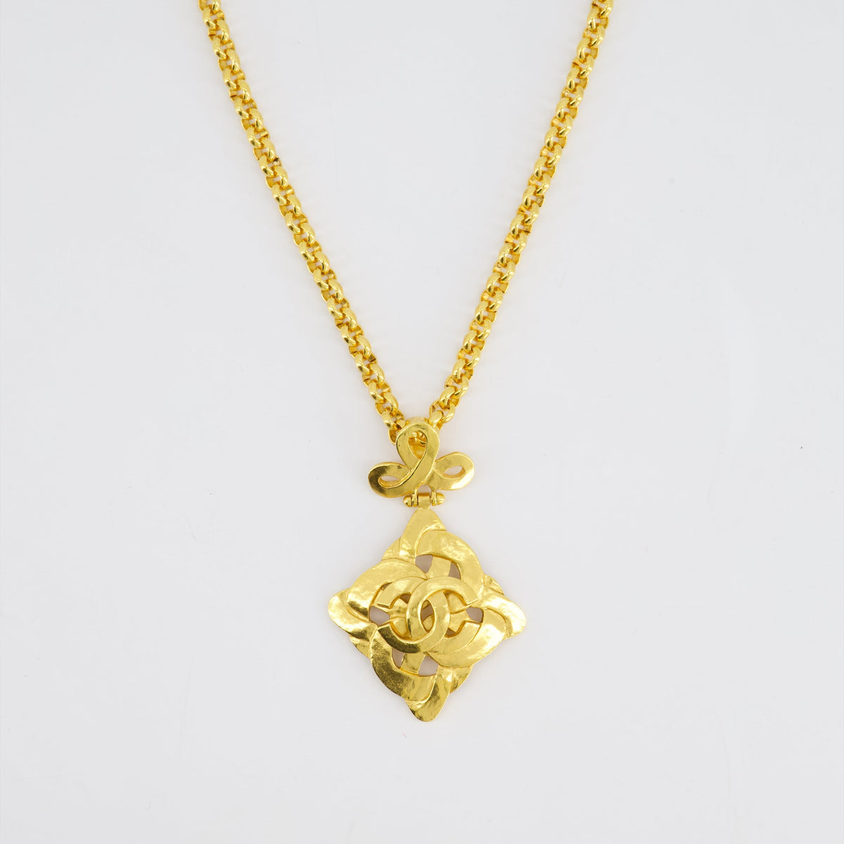 Chanel 97P Vintage Gold Pendant Necklace With CC Detail