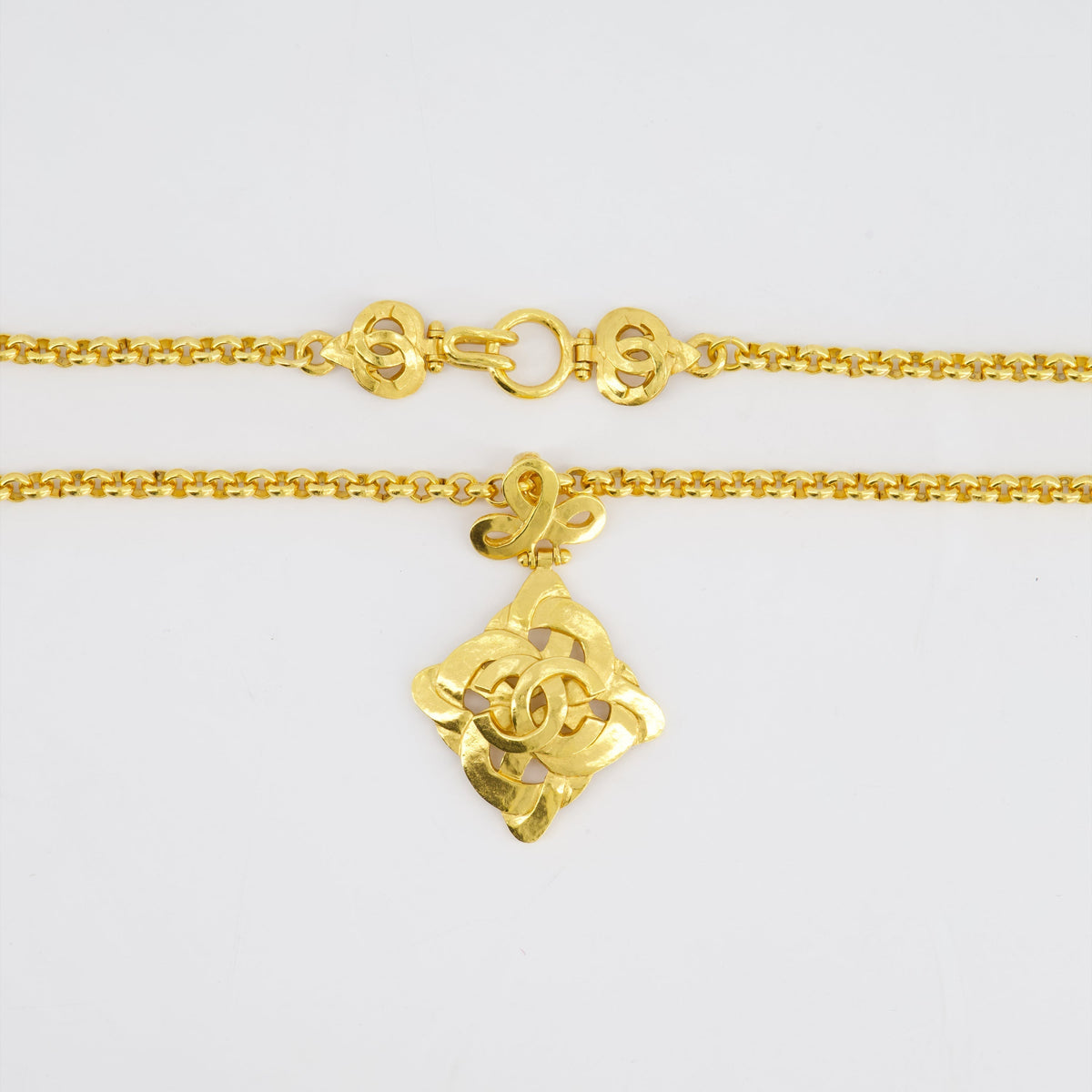 Chanel 97P Vintage Gold Pendant Necklace With CC Detail
