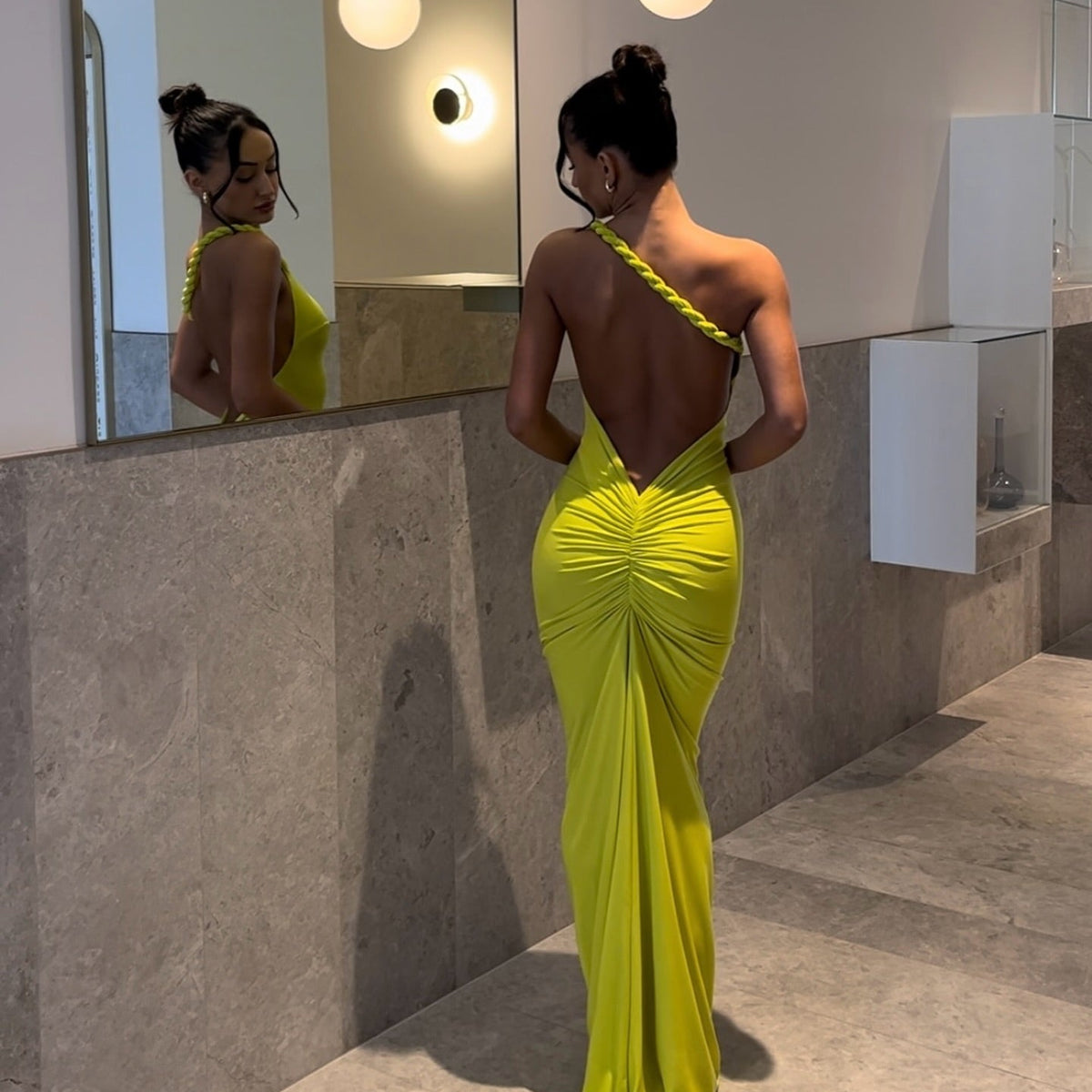 Linda | Maxi Dress with Asymmetric Neckline and Backless Detail