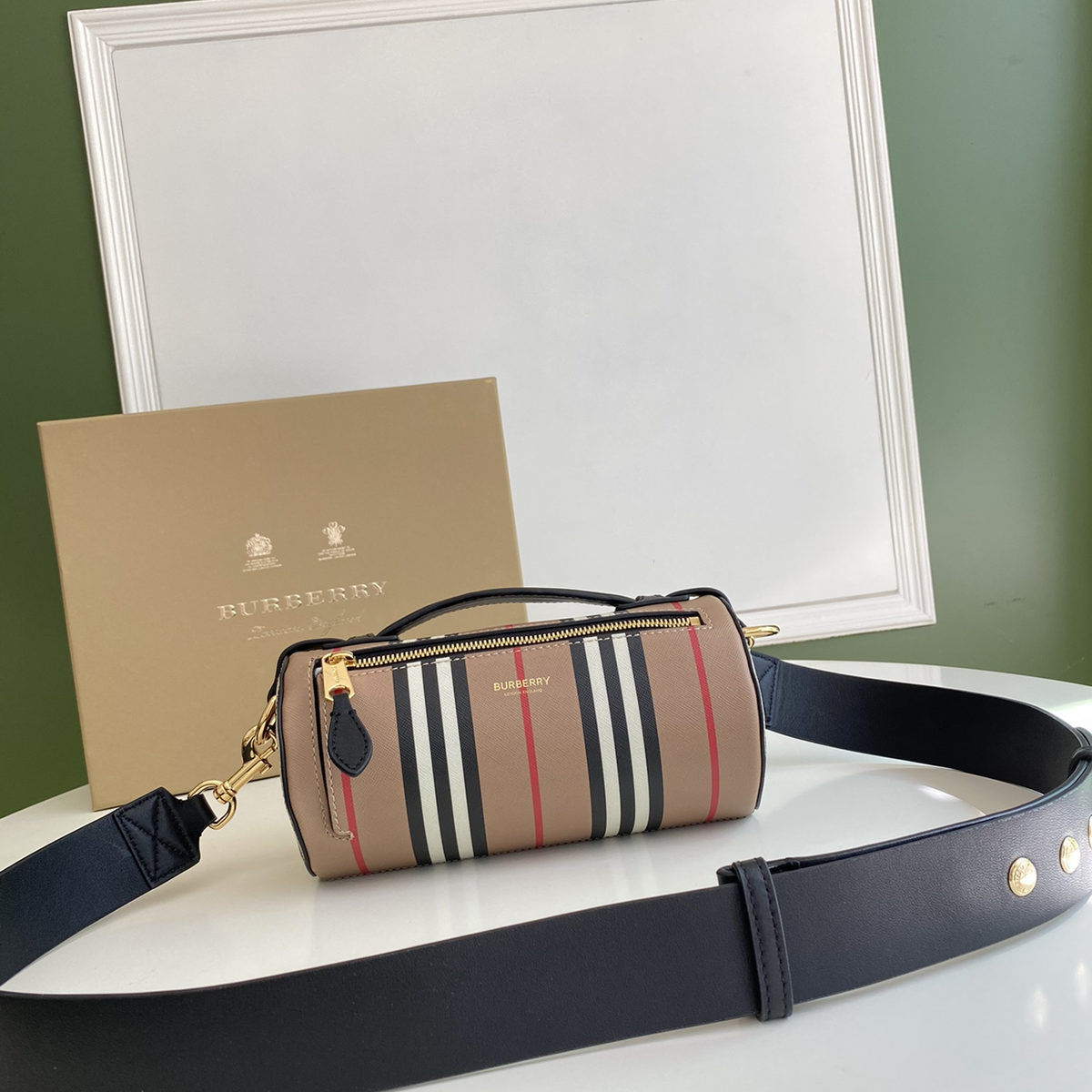 Elite Carryalls