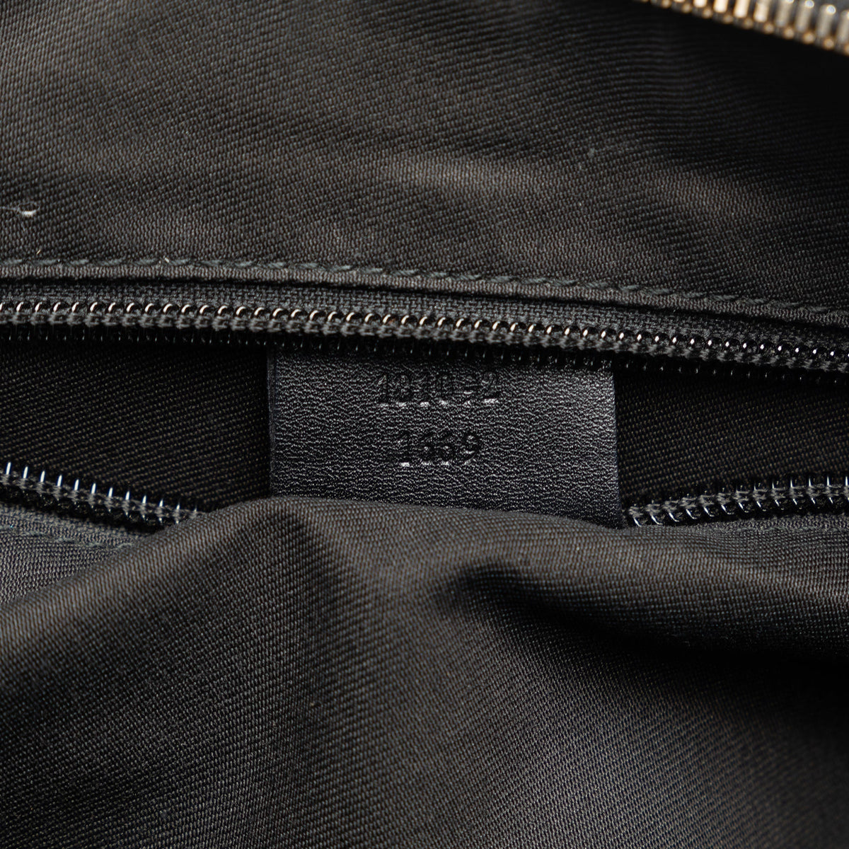 GUCCI GG Crystal Crossbody Crossbody Bag