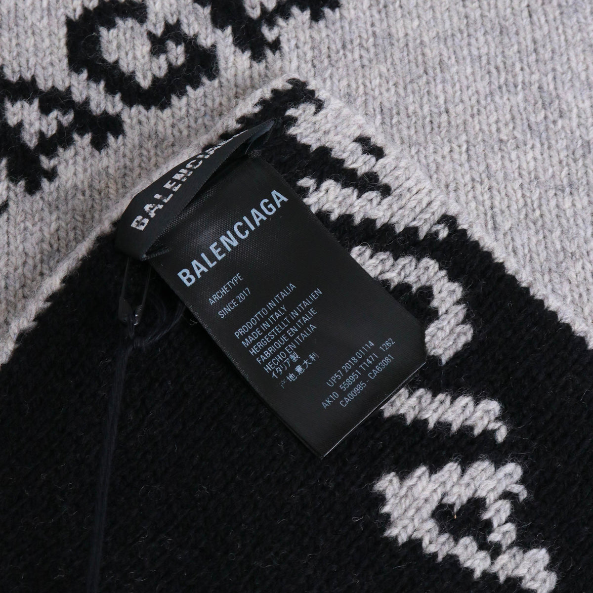 balenciaga balenciaga Scarves
