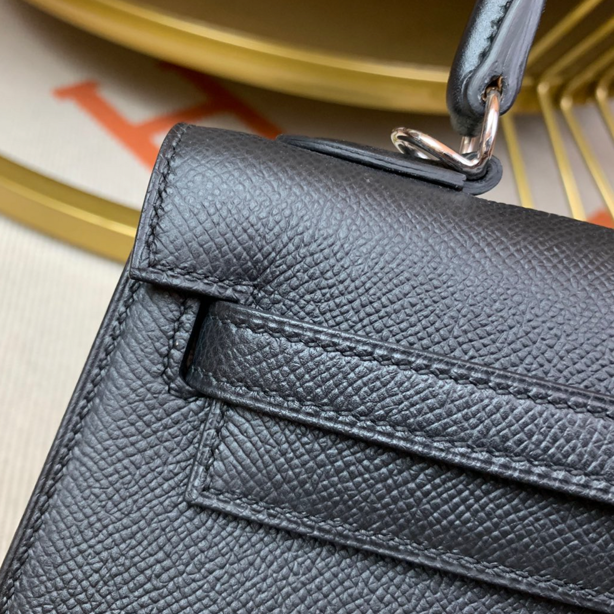 Elite Carryalls