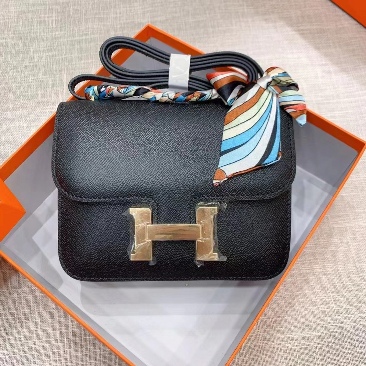 Elite Carryalls