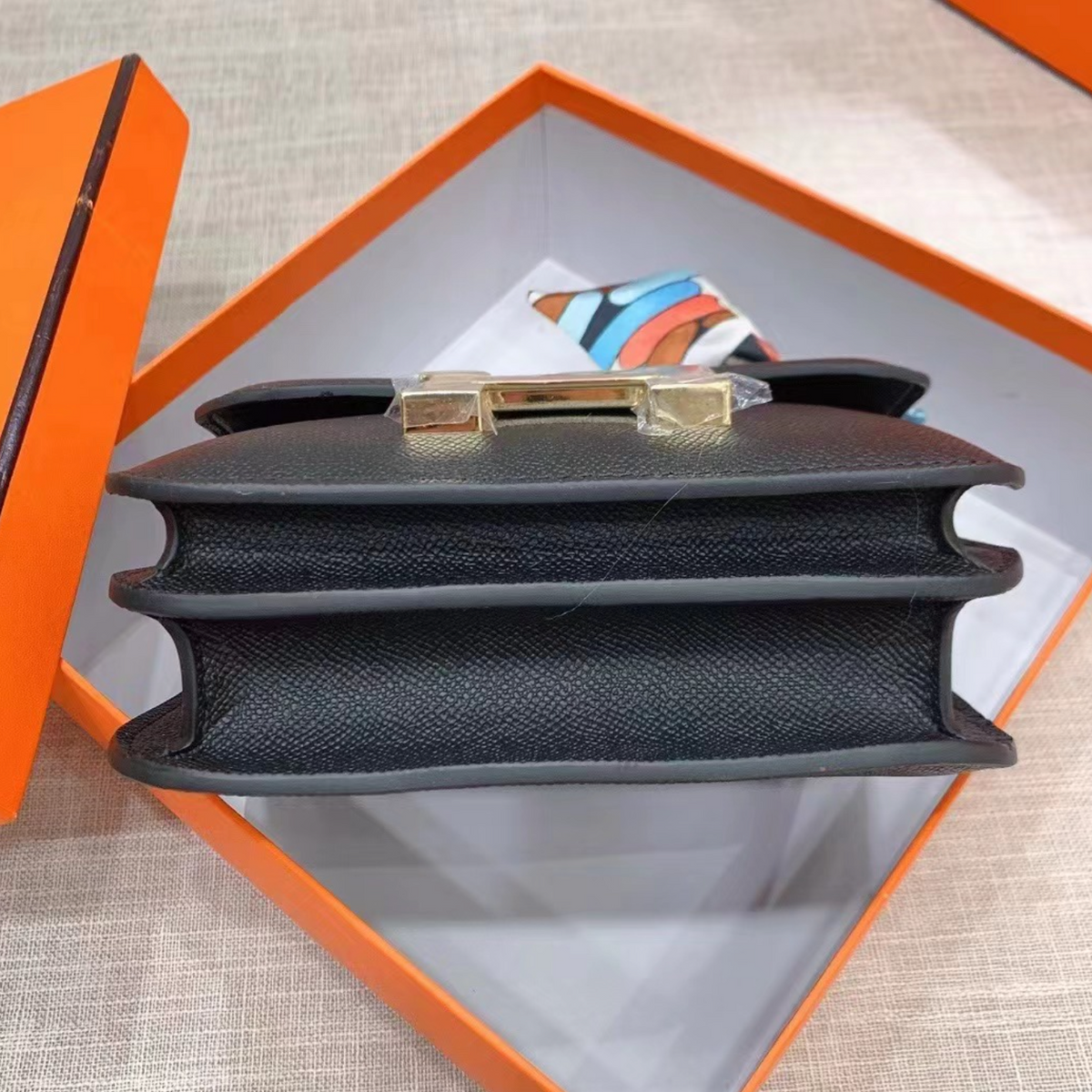 Elite Carryalls