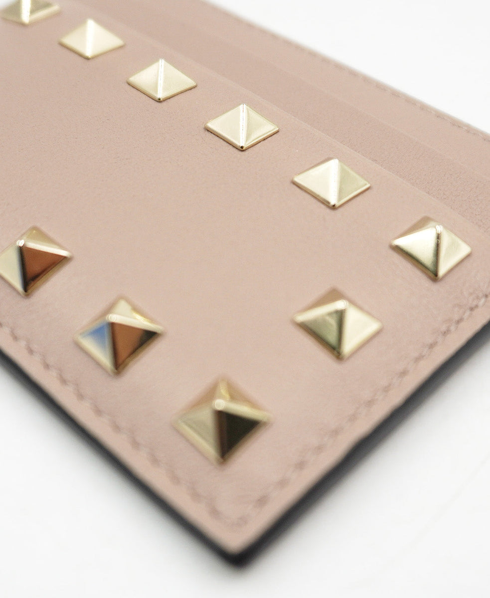 Rockstud Accents Leather Card Holder Cream