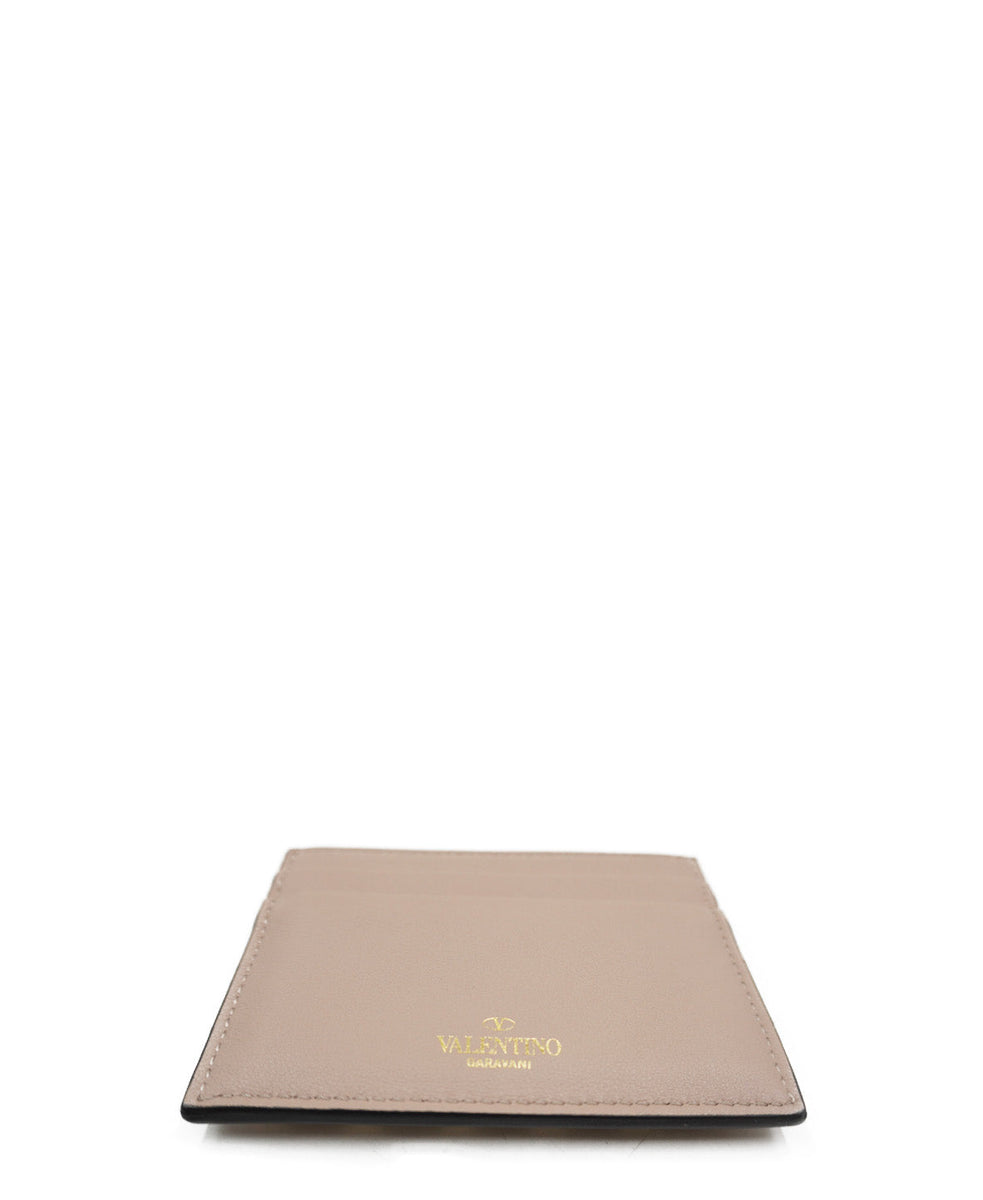 Rockstud Accents Leather Card Holder Cream