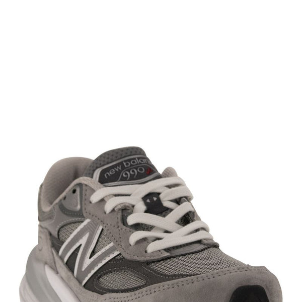 990 - SNEAKERS