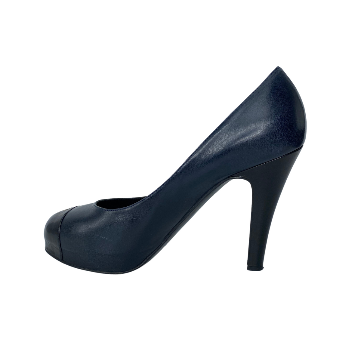 Chanel Leather Round Toe Pump |US9.5|FR39.5|