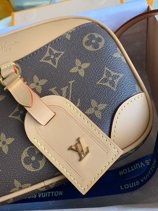 I W Fashion Lu-Vi bags - 17791
