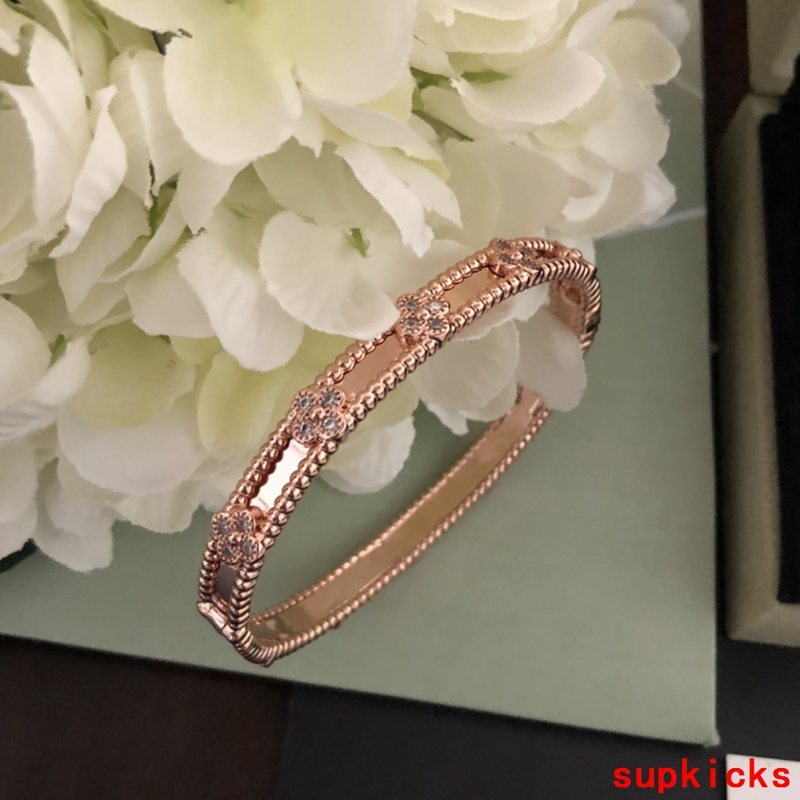 Van Cleef & Arples Jewelry