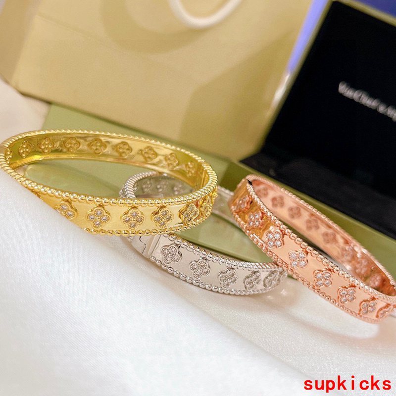 Van Cleef & Arples Jewelry