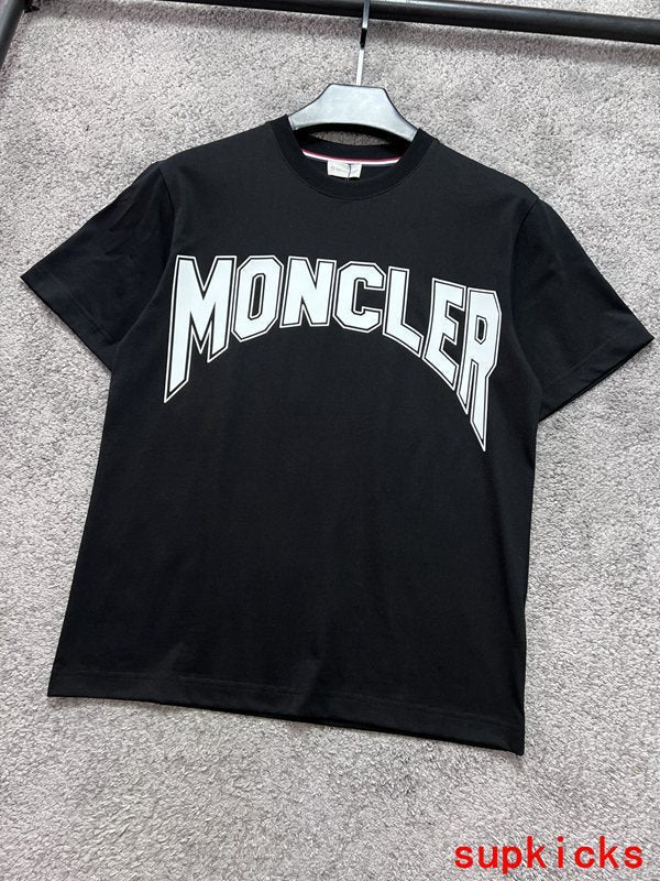 Moncler Luxury Cloth