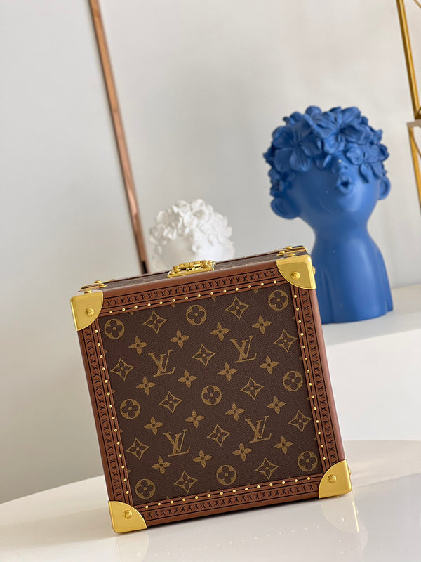 I W Fashion Lu-Vi Bags - 16833