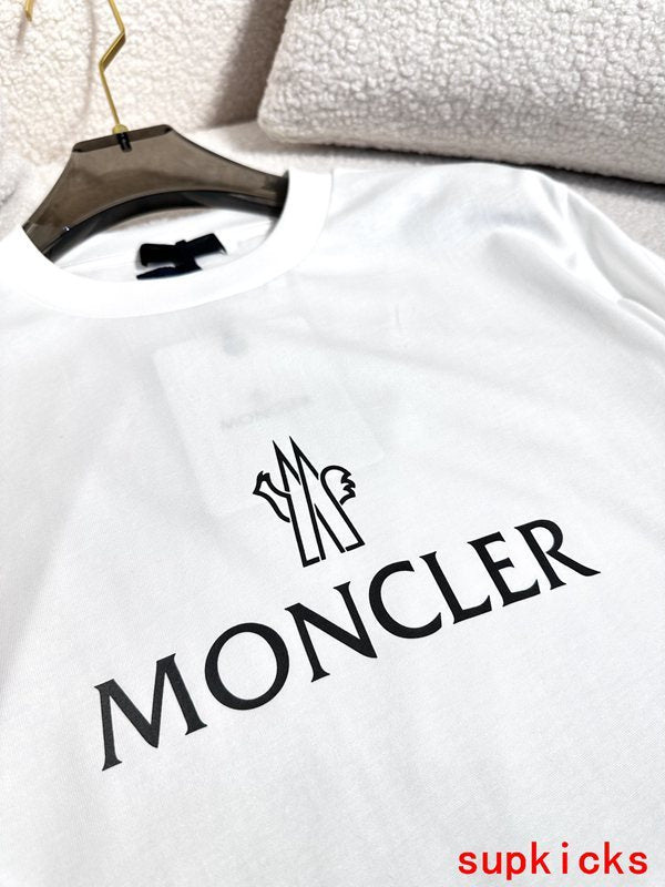 Moncler Luxury Cloth
