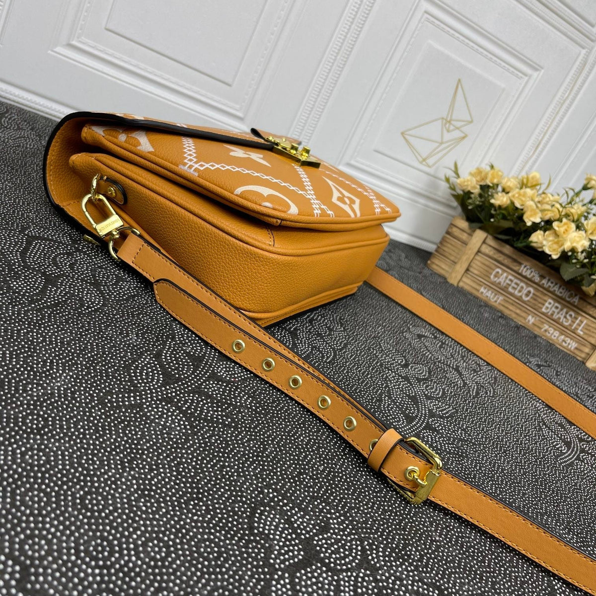 Elite Carryalls