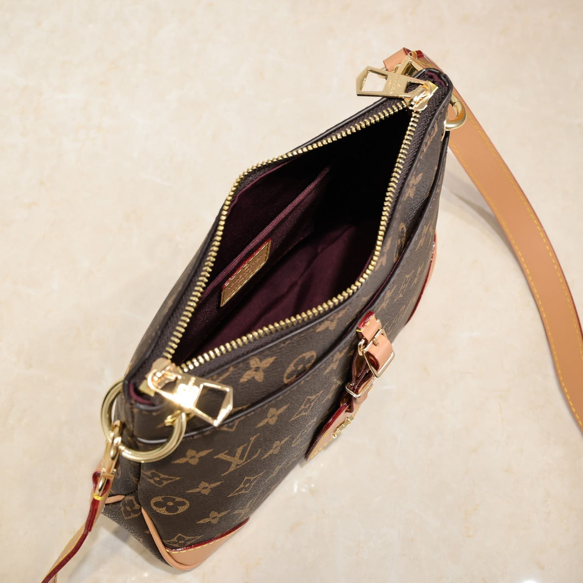 Elite Carryalls