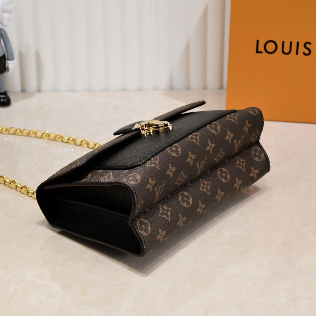 Elite Carryalls