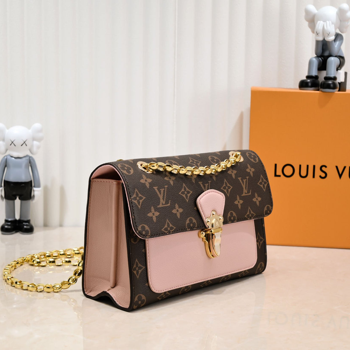 Elite Carryalls