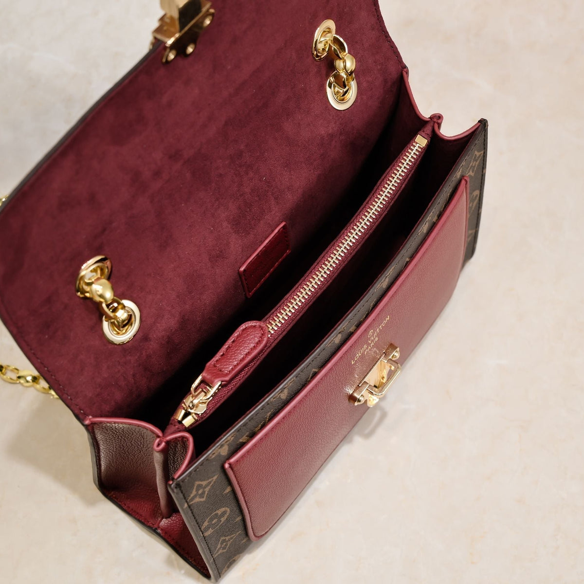 Elite Carryalls