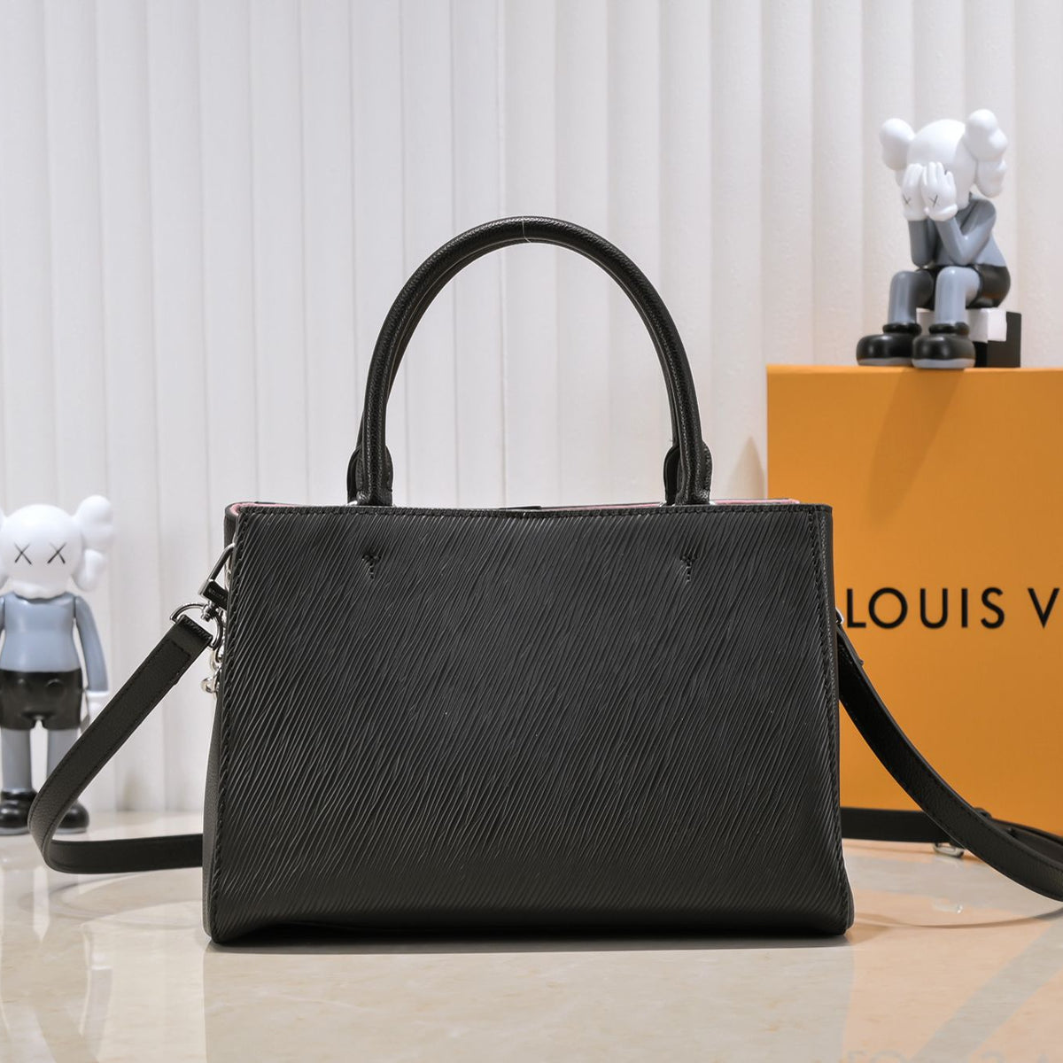 Elite Carryalls