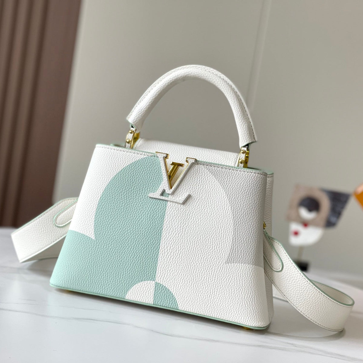 Elite Carryalls