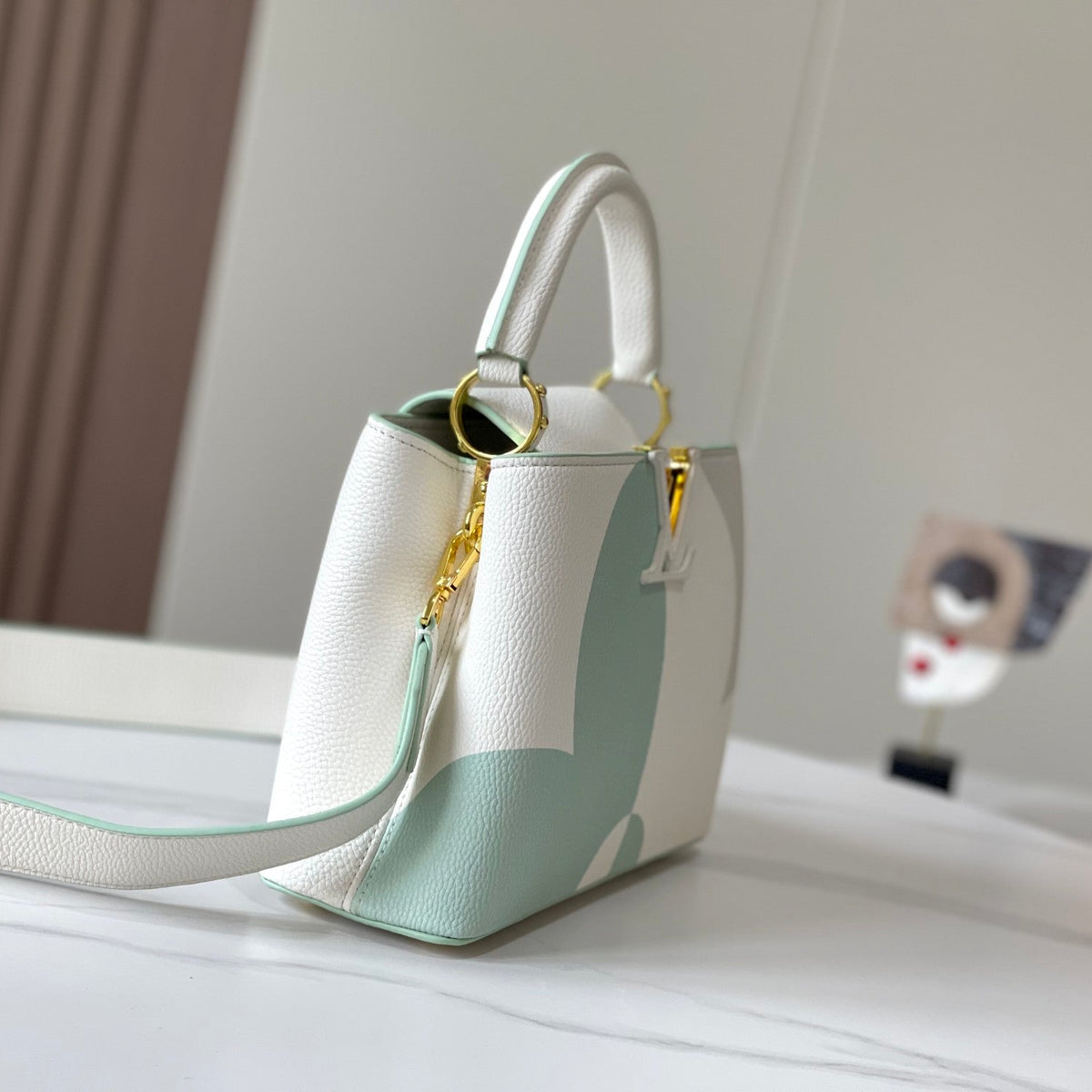 Elite Carryalls