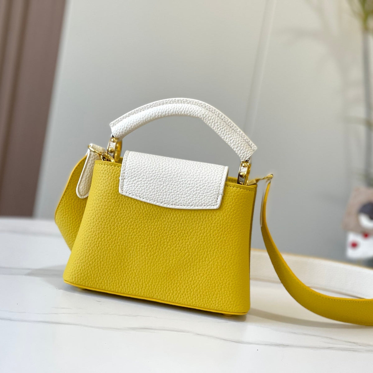 Elite Carryalls