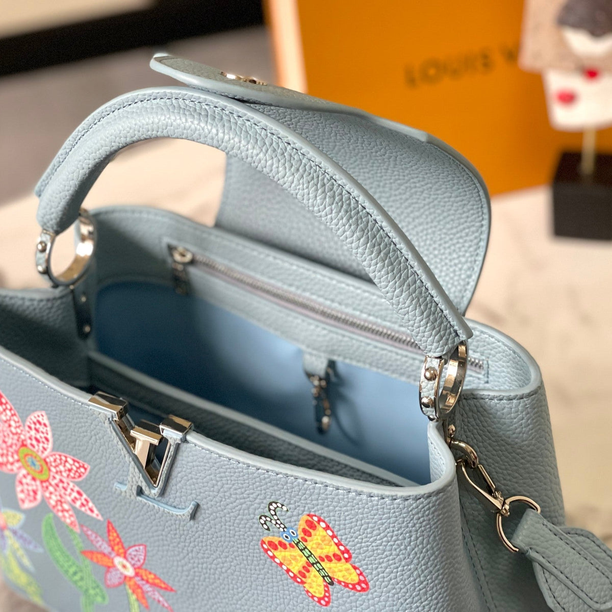 Elite Carryalls