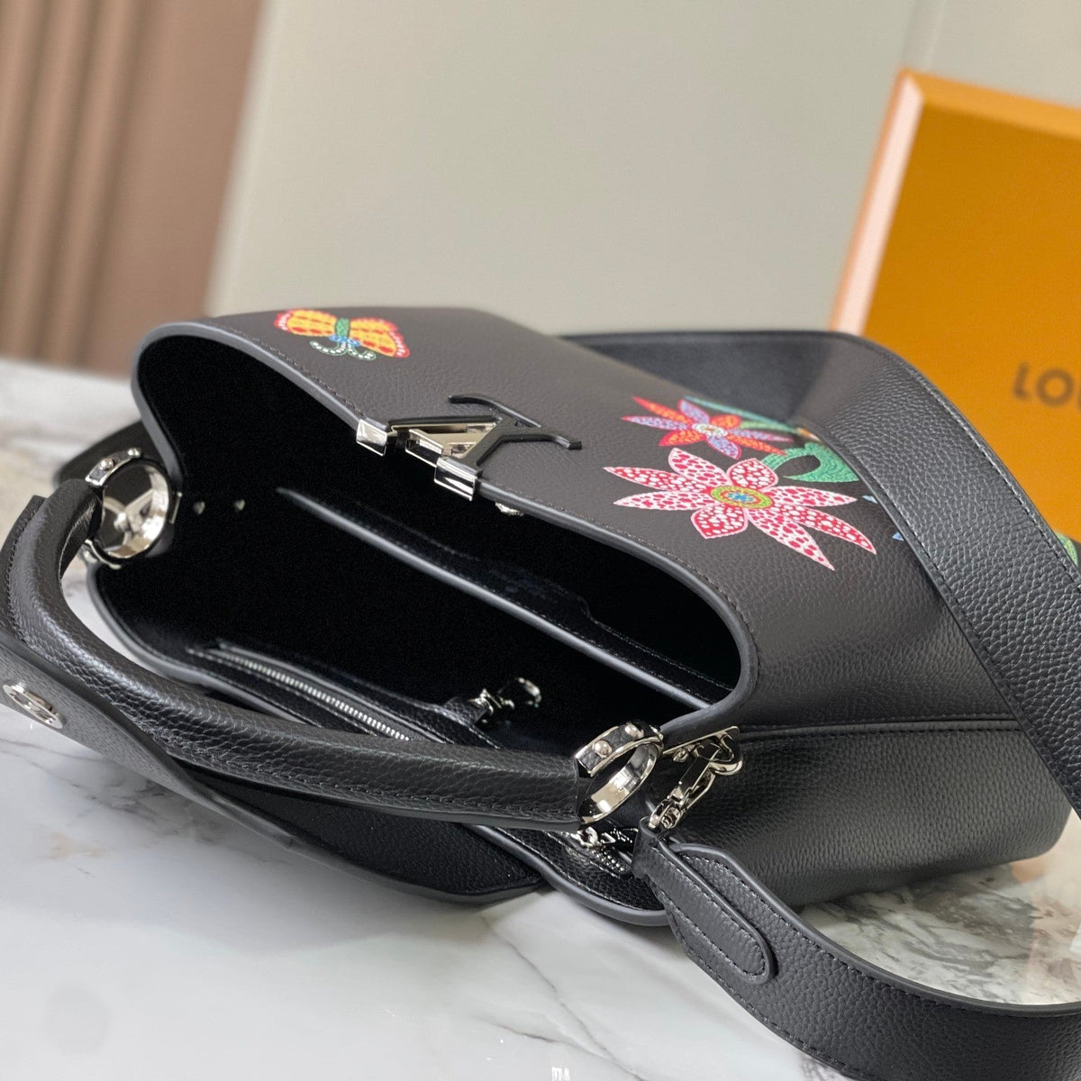 Elite Carryalls