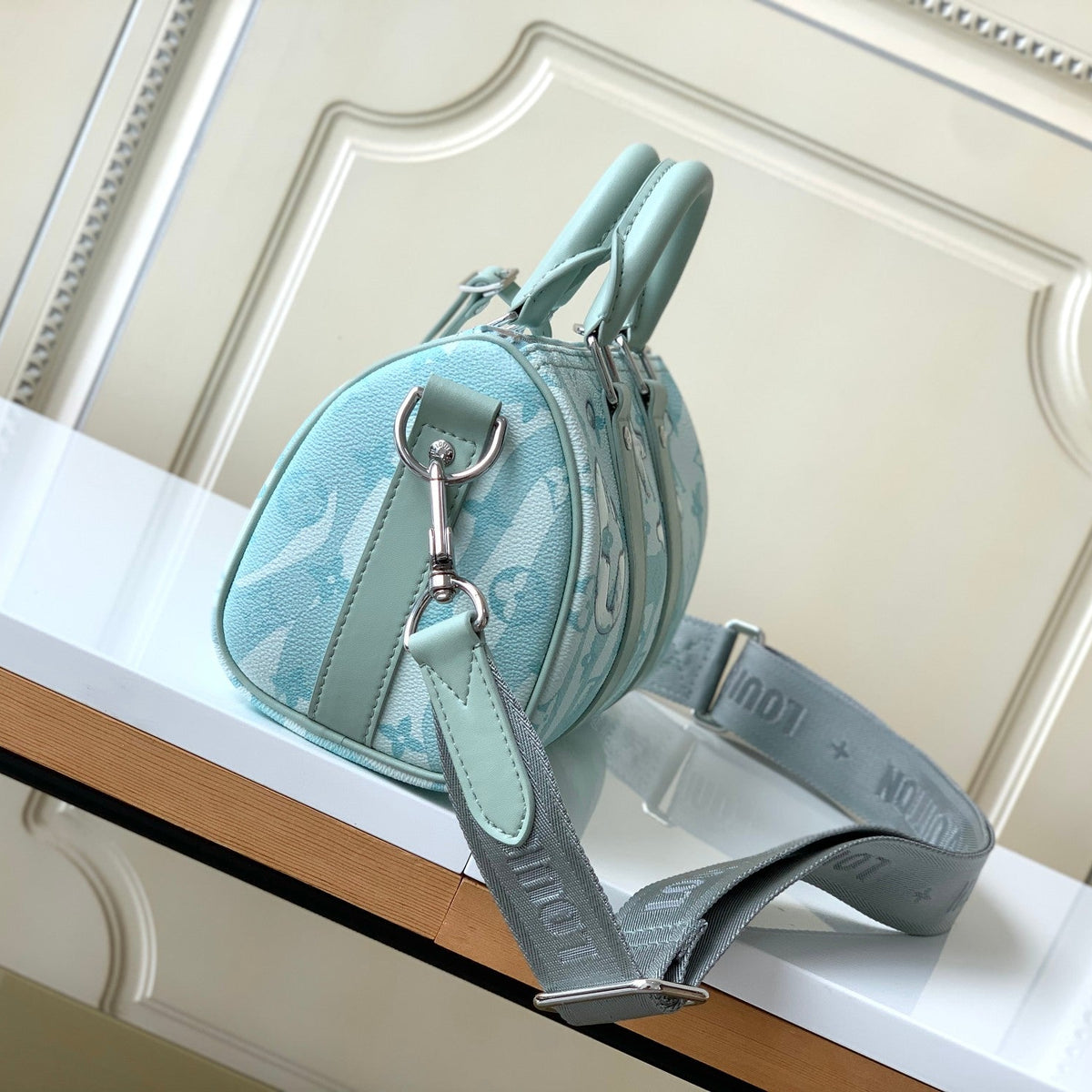 Elite Carryalls