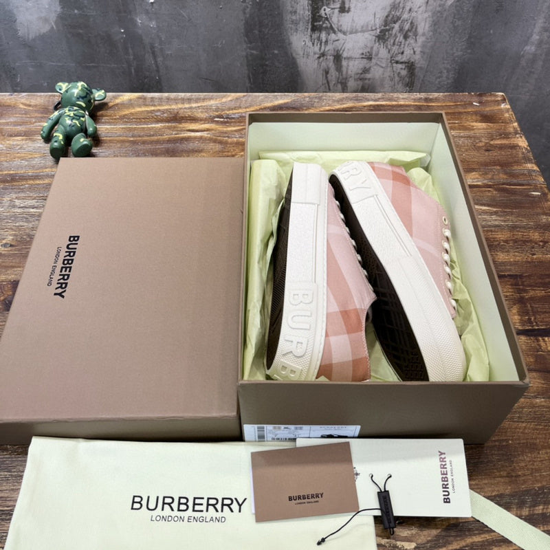 Burberry Luxury Shoes