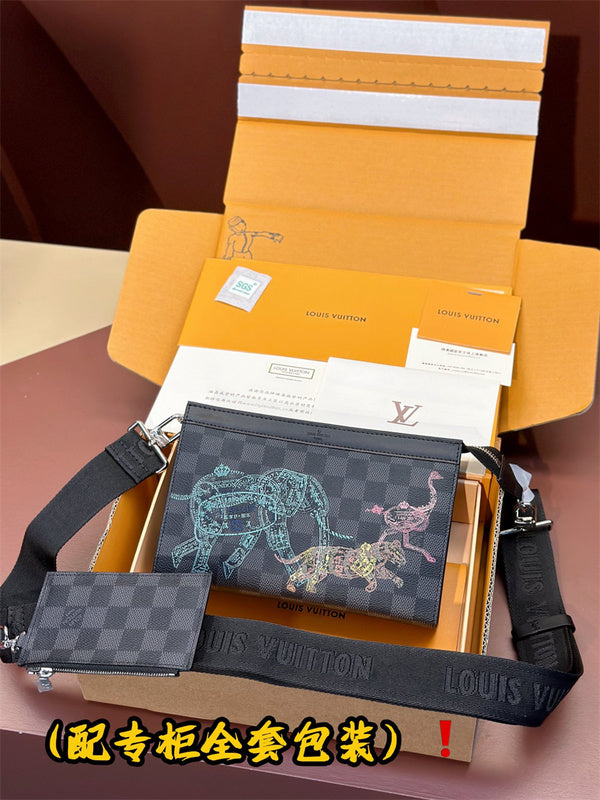 PHA - LOV Bags - 079