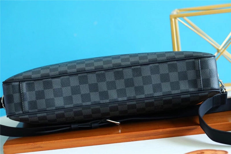 I W Fashion Lu-Vi bags - 9817