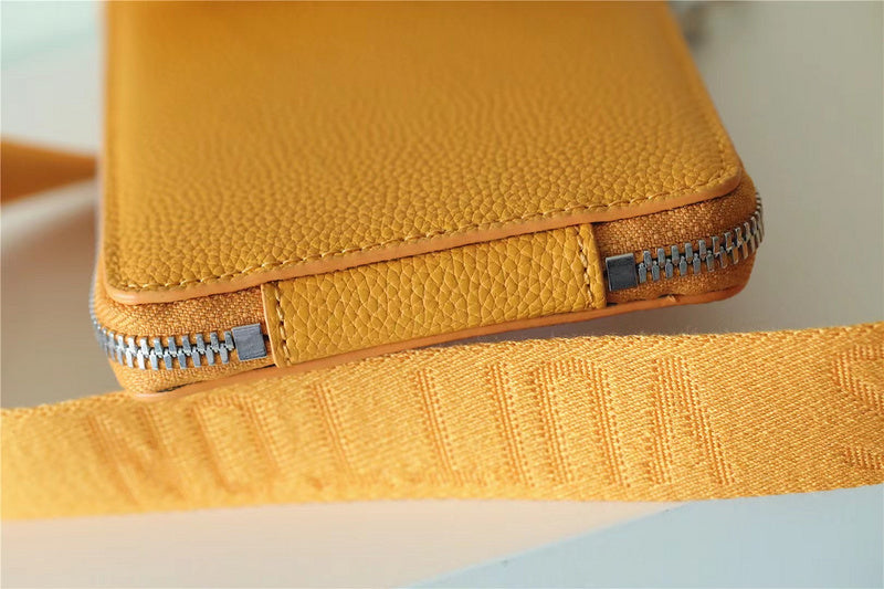 I W Fashion Lu-Vi bags - 9975