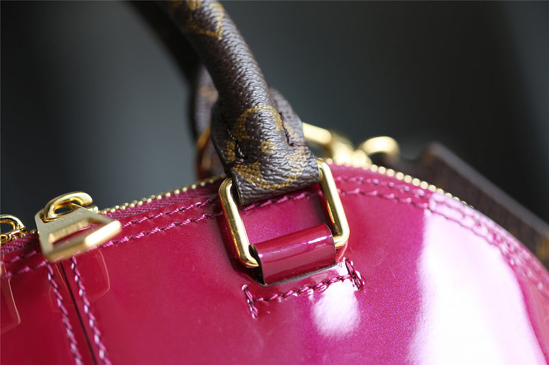 I W Fashion Lu-Vi bags - 8282