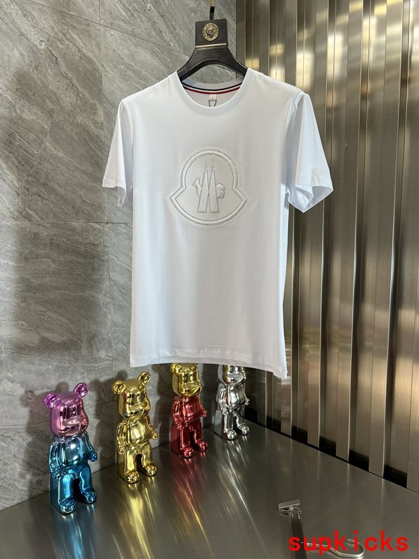 Moncler Luxury Cloth