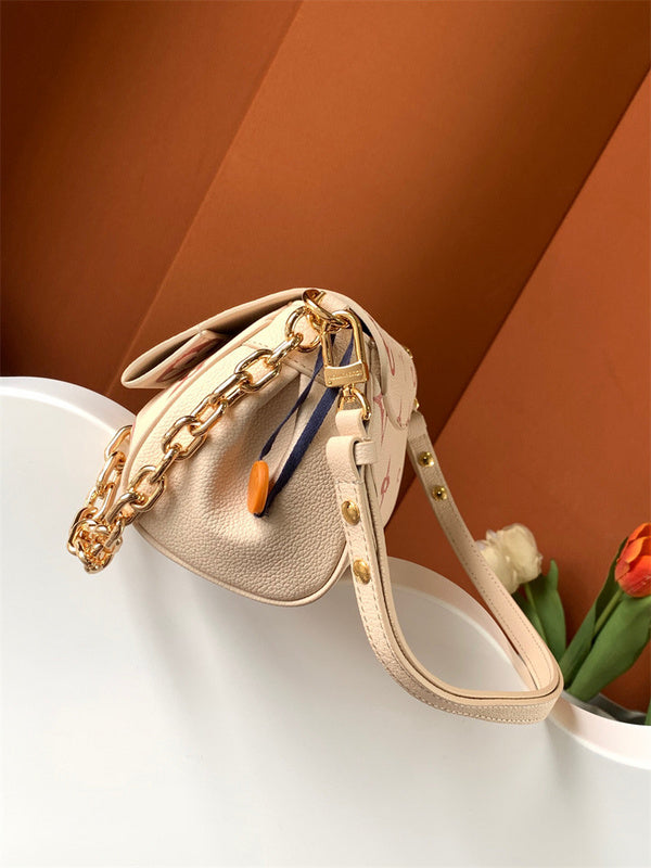 PHA - LOV Bags - 535
